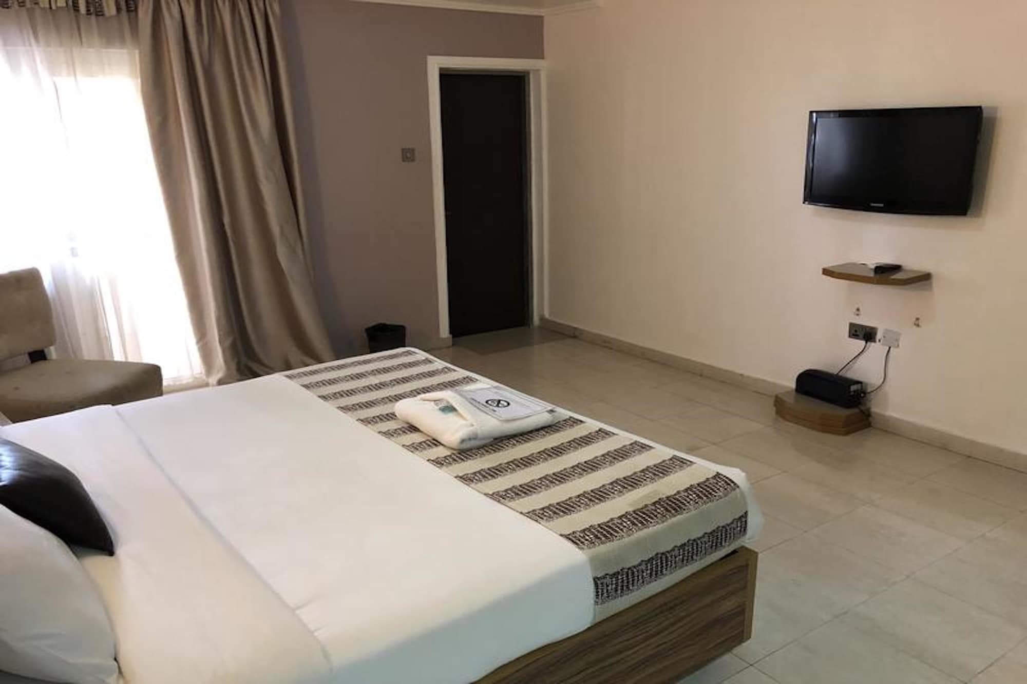 Lekki Waterside Hotel Bamgbose Extérieur photo